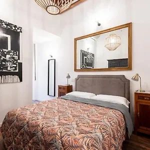 https://trastevere-40.it-romehotels.com