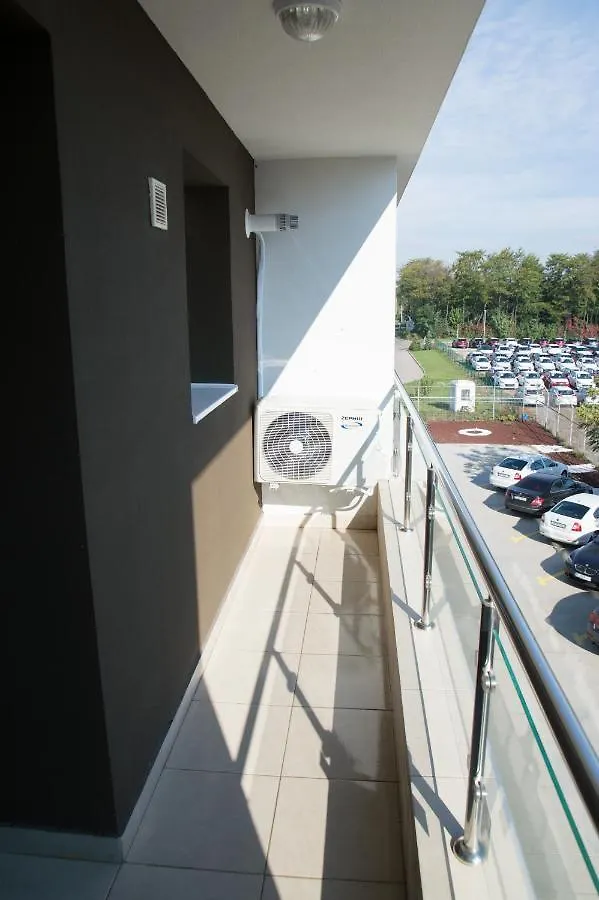 Airport Residence - Apartment Across From Otopeni Airport